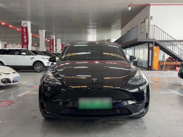 Model Y 2022 Facelift RWD photo 2