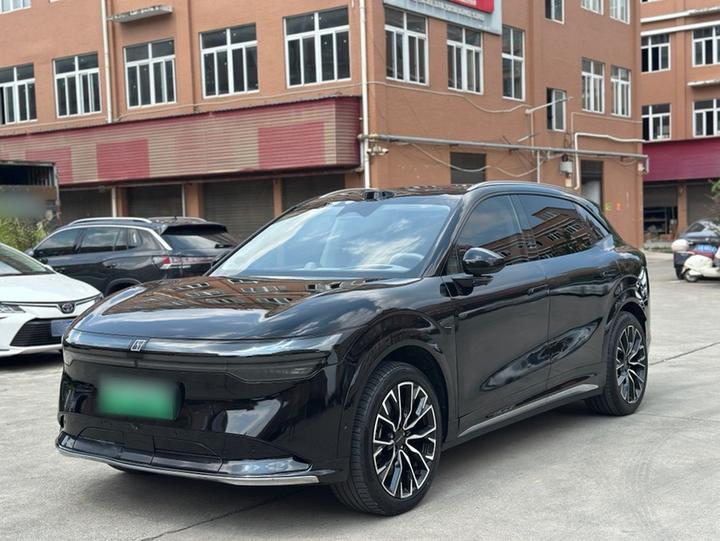 7X 2025 75kWh RWD ADAS