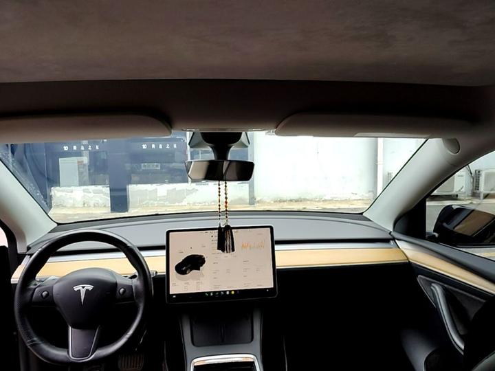 Model Y 2022 Long Range AWD photo 7