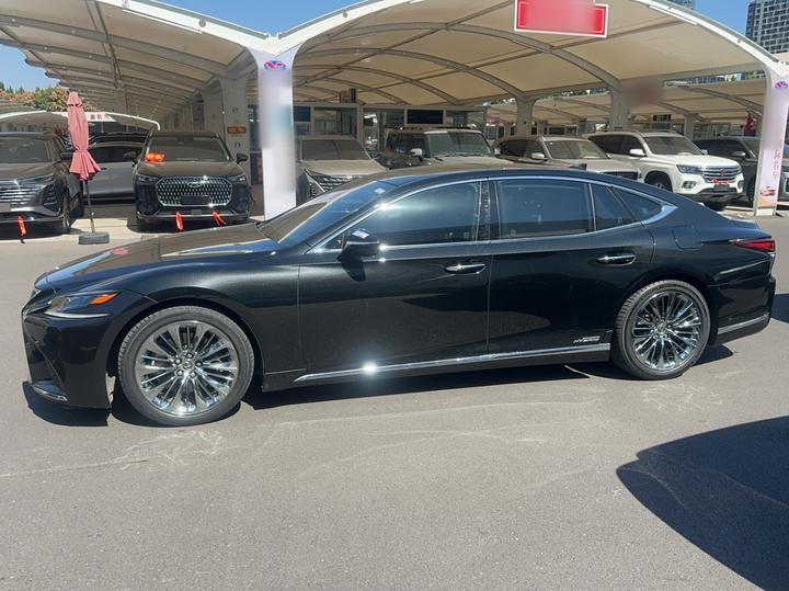 LS 2018 500h Executive China VI photo 2