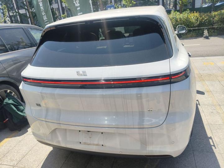 Li Auto L6 2024 Max photo 3