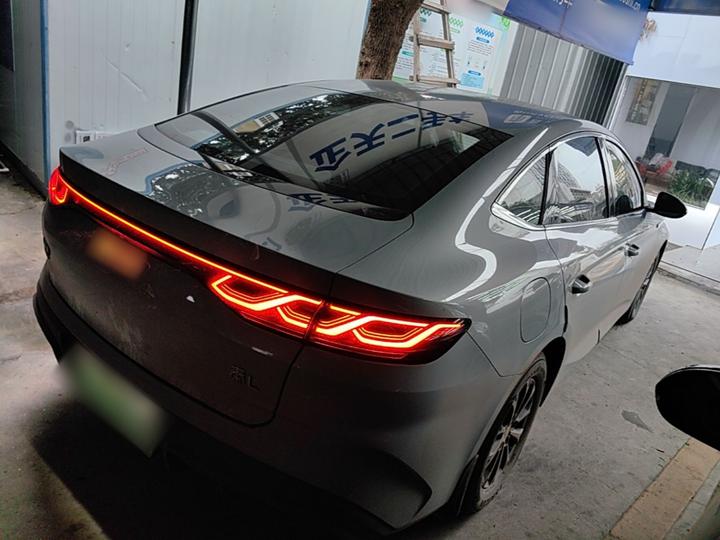 Qin L 2024 DM-i 80KM Leading photo 6