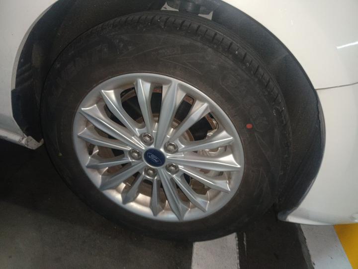 Focus 2020 Sedan EcoBoost 180 AT photo 8