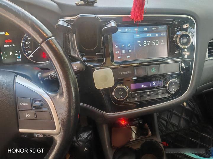 Outlander Imported 2013 2.4L AWD Luxury 5-Seater photo 5