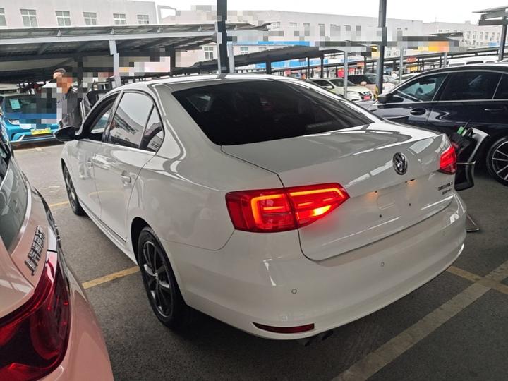 Sagitar 2017 230TSI AT Comfort photo 4