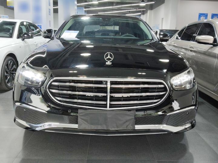 E-Class 2023 E 300 L Luxury photo 2