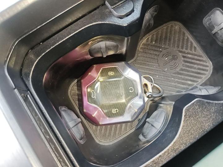 Wagon 2023 2.0T AWD photo 8
