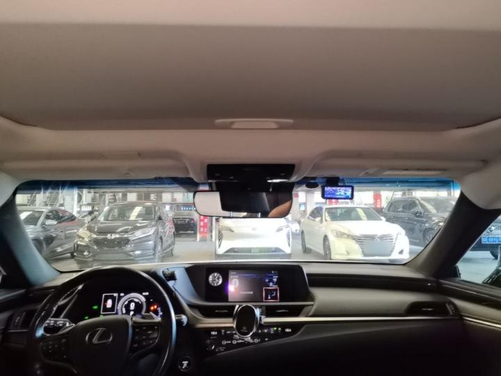 ES 2018 300h Excellence China VI photo 7