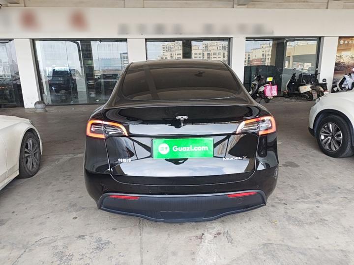 Model Y 2022 Facelift RWD photo 3