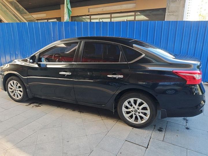 Sylphy 2016 1.6XV CVT Smart photo 4