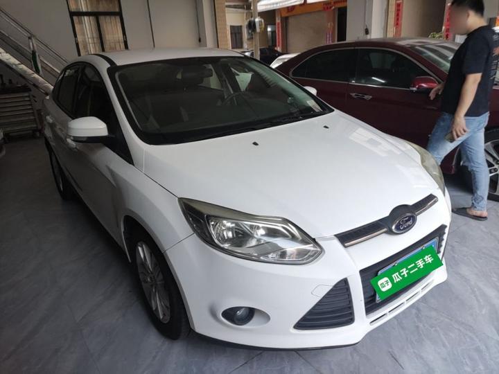 Focus 2012 Sedan 1.6L AT Comfort photo 3