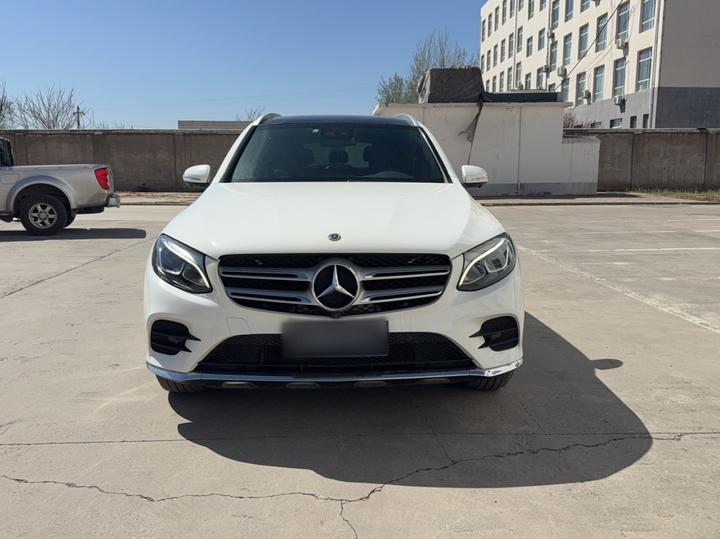 GLC 2019 Facelift GLC 260 L 4MATIC Luxury photo 2