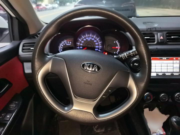 K2 2015 Hatchback 1.4L AT GLS photo 7
