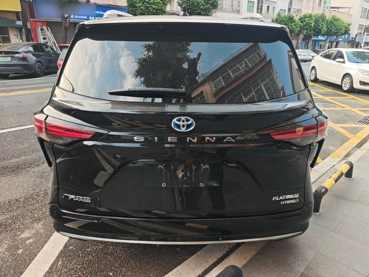 Sienna 2021 2.5L Hybrid Platinum photo 5