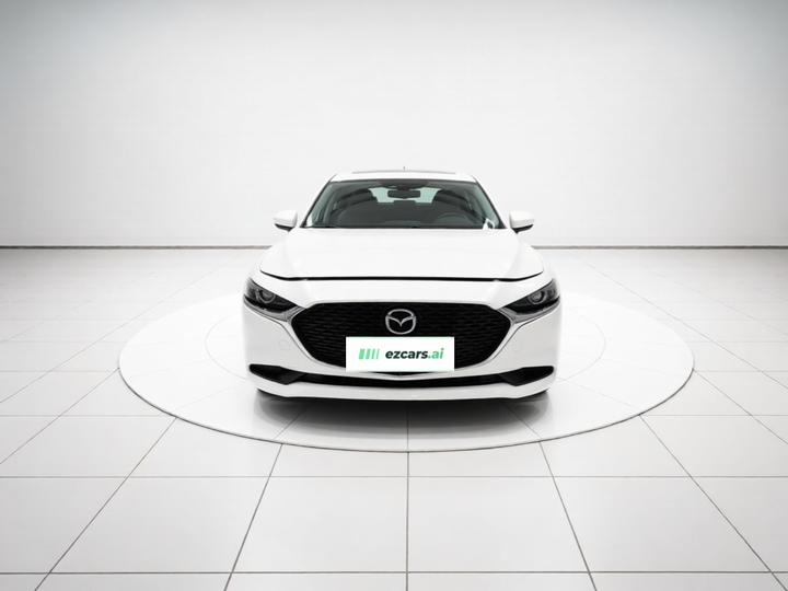 3 Axela 2020 1.5L AT photo 2