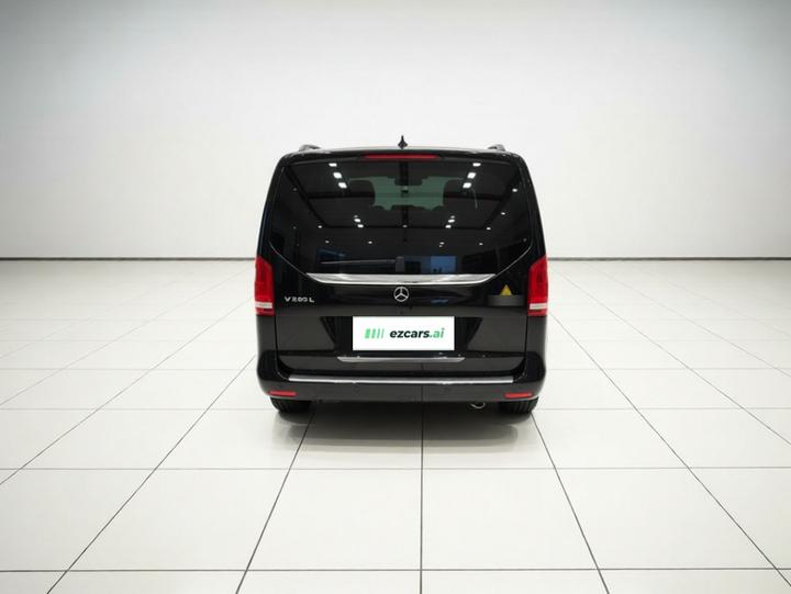 V-Class 2018 V 260 L Premium Extended China VI photo 5