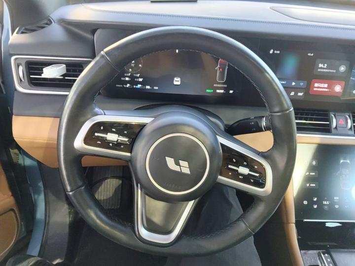Li Auto ONE 2021 EREV 6-Seater photo 6