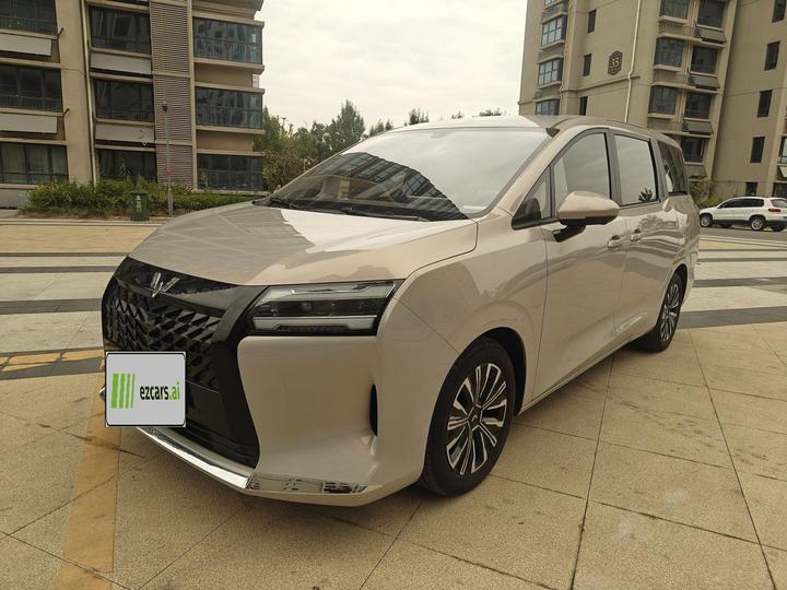 730 EV 2025 125km Luxury