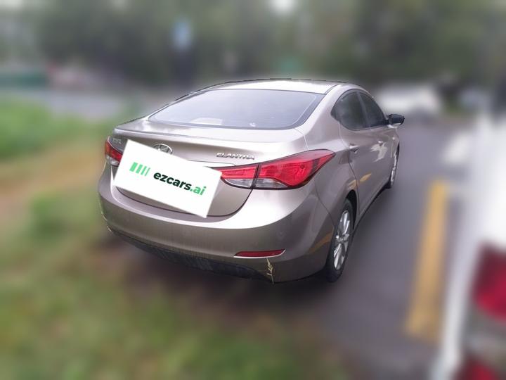Elantra 2016 1.6L AT Smart photo 6