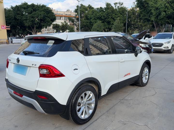 Zhonghua V3 2015 1.5L MT Smart photo 5