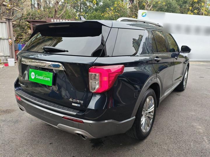 Explorer 2020 EcoBoost 285 AWD Titanium 7-Seater photo 4