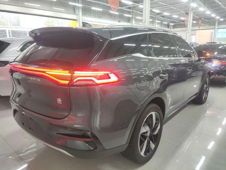 Tang EV 2023 DM-i Champion 112KM Noble photo 6