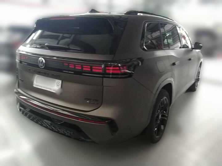 2025 Teramont Pro 450TSI AWD photo 4