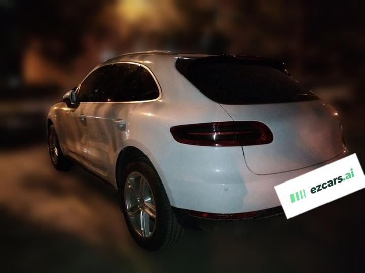 2016 Macan 2.0T photo 4