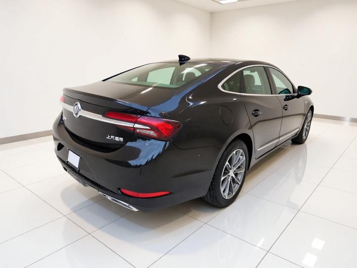 LaCrosse 2022 652T Luxury photo 6