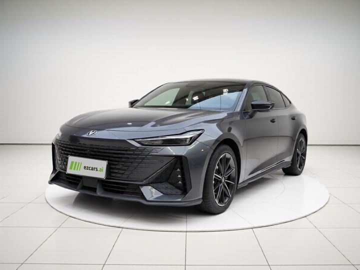 UNI-V 2022 1.5T Premium