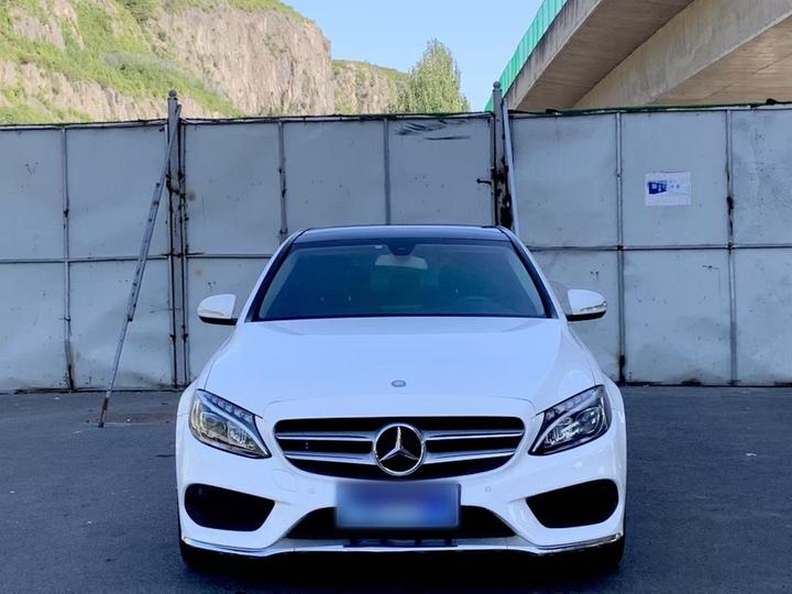 C-Class 2015 Facelift C 200 L Sport photo 2
