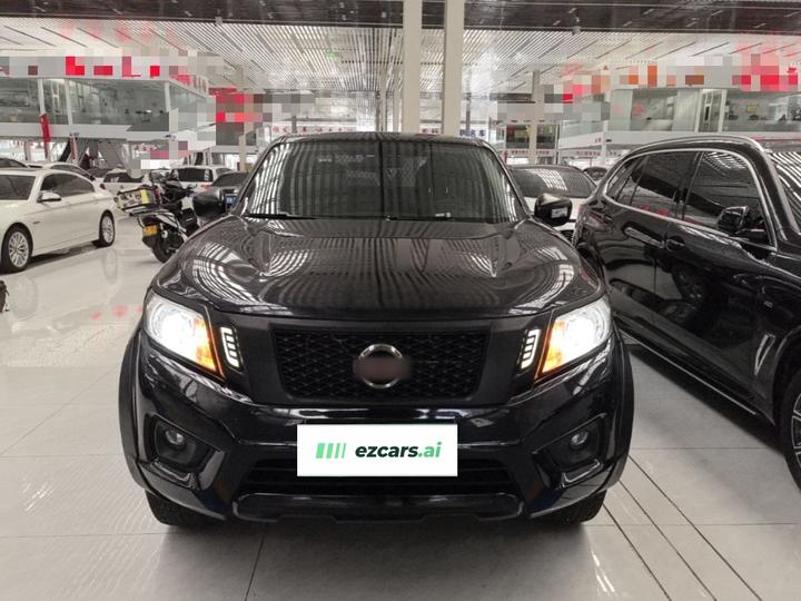2017 2.5L AT RWD Luxury QR25 photo 2