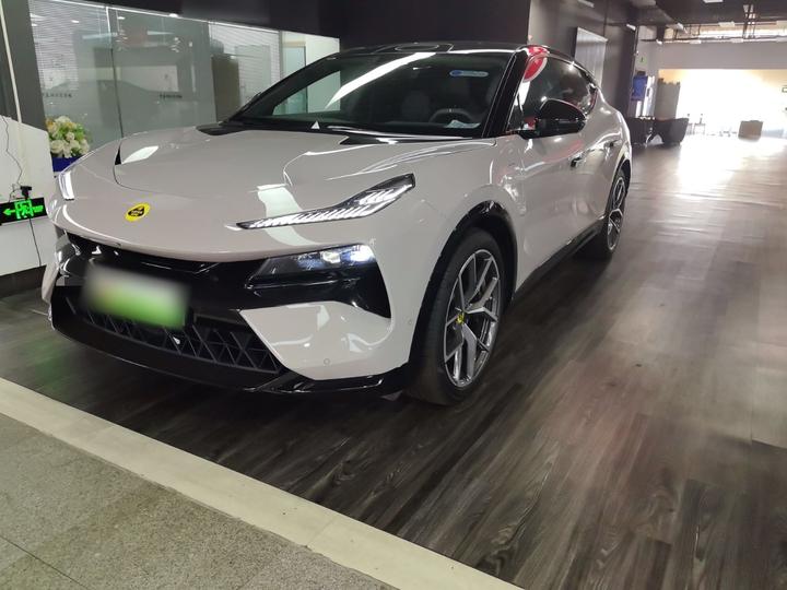 Lotus 2023 ELETRE R+