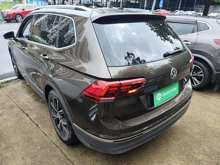 Tiguan L 2017 330TSI AT RWD Flagship photo 4