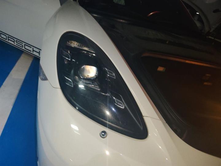 718 2020 Boxster 2.0T photo 7