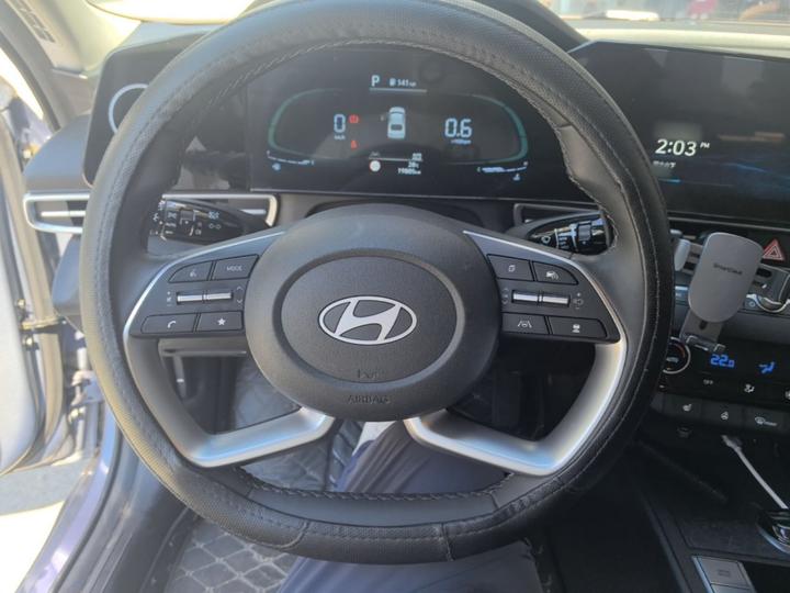 Elantra 2023 1.5L CVT LUX Premium photo 6