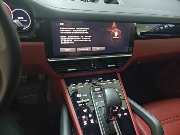 2019 Cayenne 3.0T photo 8