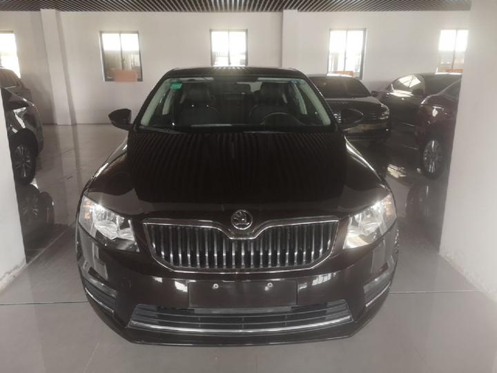 Octavia 2017 1.6L AT photo 2