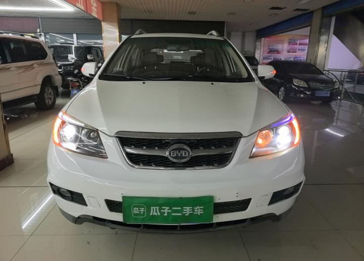 S6 2014 2.0L MT Luxury 5-Seater photo 2