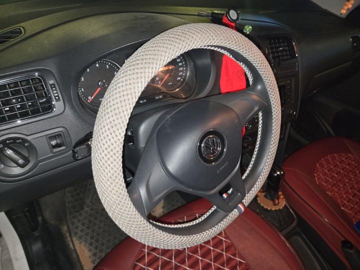 Polo 2014 1.6L AT Comfort photo 7