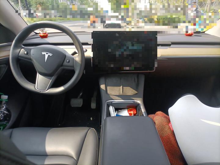 Model Y 2022 Facelift RWD photo 5