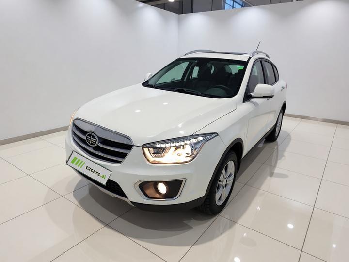 Bestune X80 2015 2.0L AT Luxury