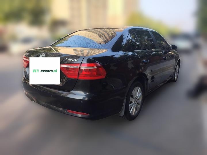 Lavida 2013 Facelift Classic 1.6L MT Comfort photo 4