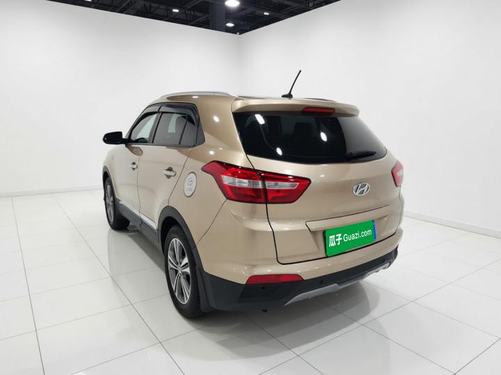 ix25 2015 1.6L AT RWD Smart GLS photo 4