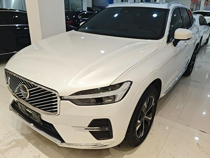 XC60 2026 B5 AWD Luxury