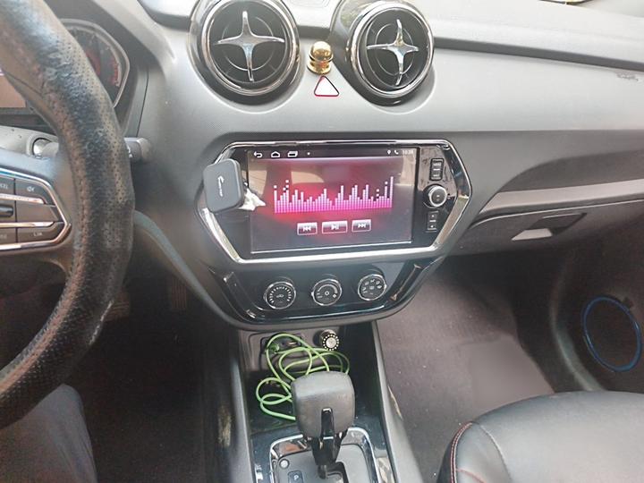 DX3 2018 1.5T CVT Premium photo 5