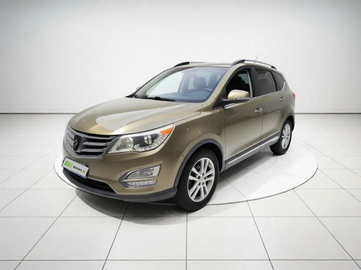 560 2015 1.8L MT Elite