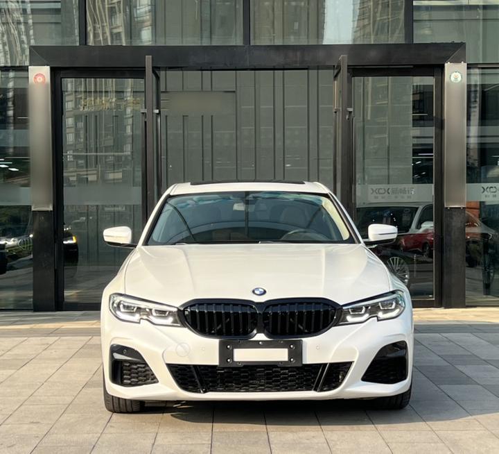 3 Series 2022 Facelift 325Li M Sport Package photo 2
