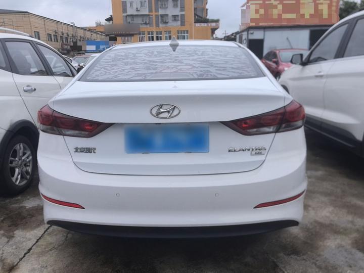 Elantra 2016 1.6L AT Smart Luxury photo 5