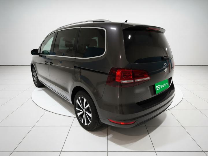 2019 380TSI 7-Seater photo 4